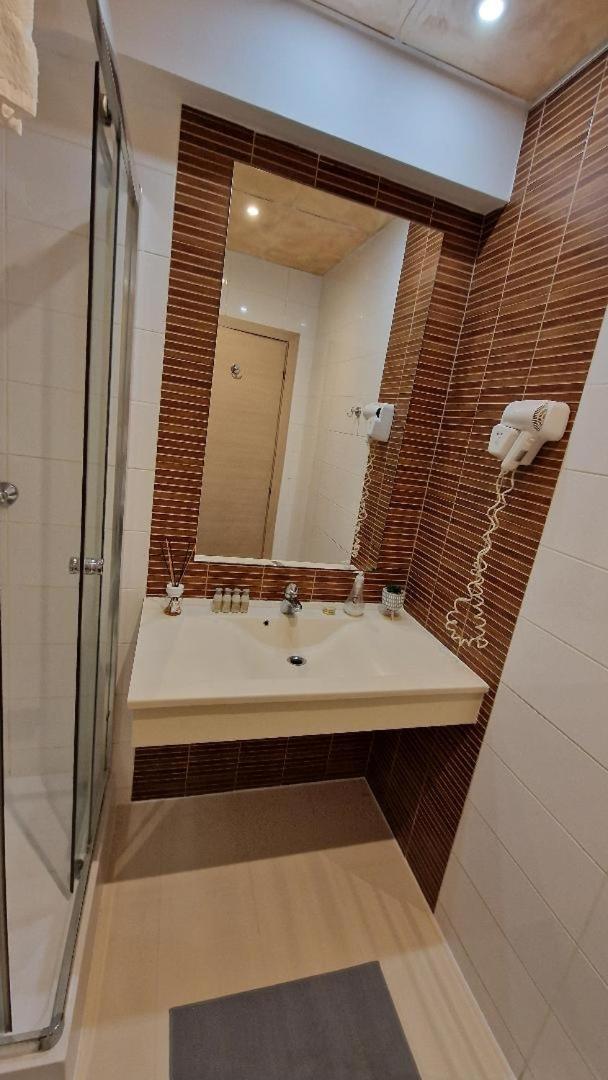 Ferienwohnung Rin Grand Sofmed Bukarest Exterior foto